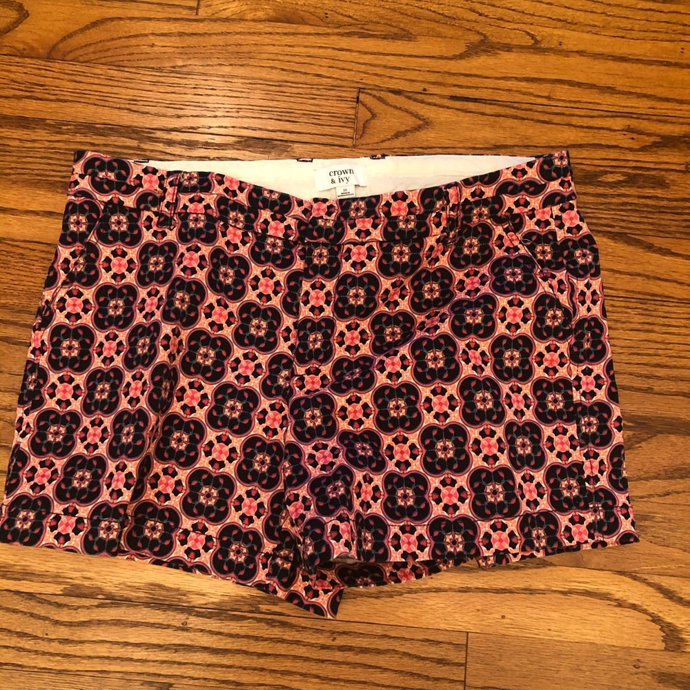 NWOT Crown & Ivy Shorts